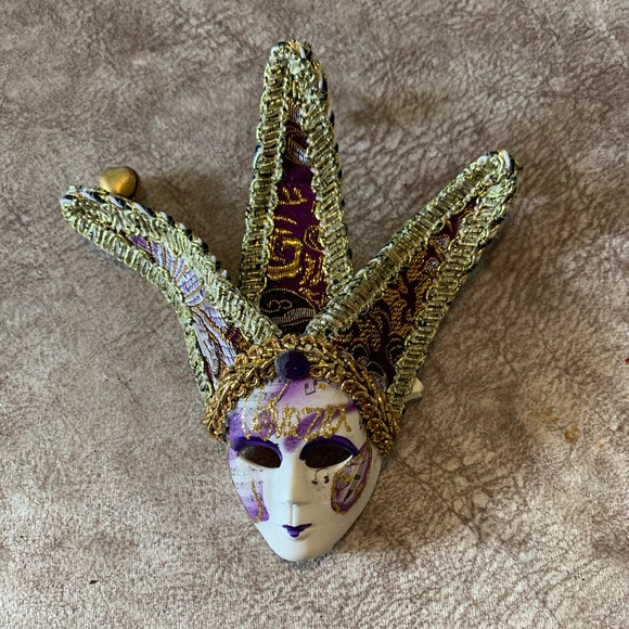 .Small Decorative Maschera Mask - Picture 9 of 11